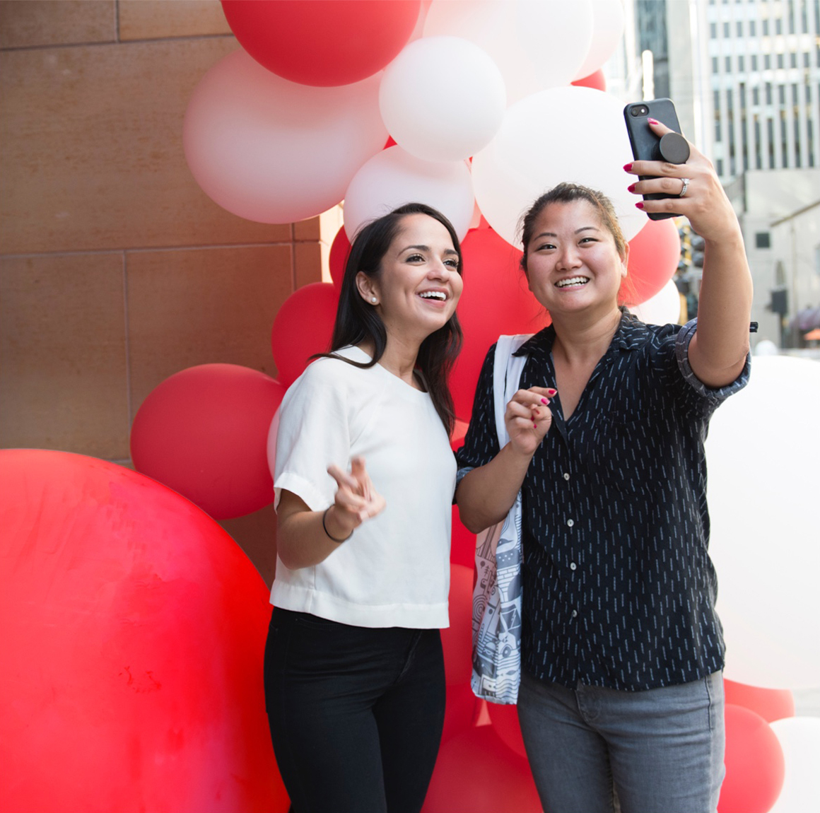 Target Remodels Balloon Selfie Split Left 1160x1150